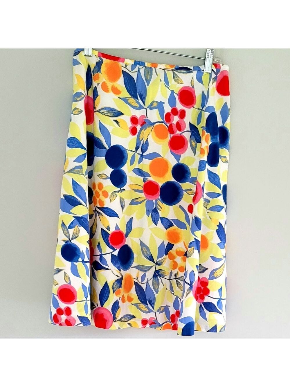 Talbots Fruit Theme Flowy Skirt Size 10